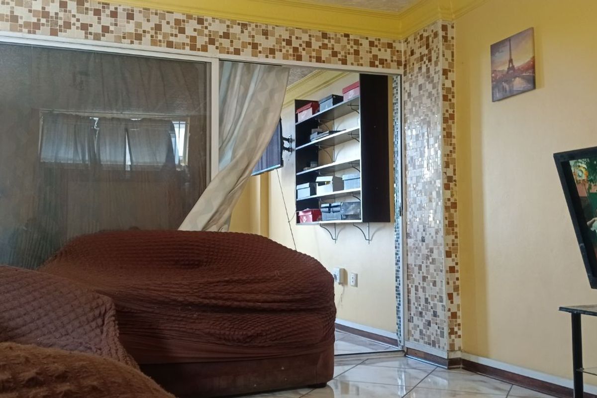 Apartment For Sale in Silverton - Photo 3