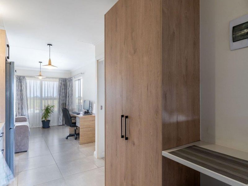 Apartment For Sale in Hansmoeskraal AH - Photo 6