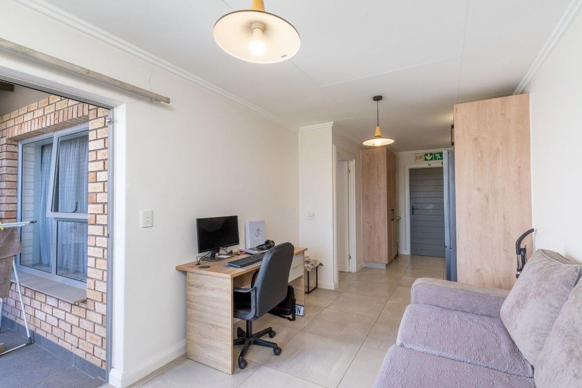 Apartment For Sale in Hansmoeskraal AH - Photo 3