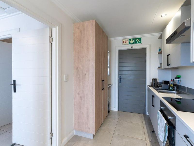 Apartment For Sale in Hansmoeskraal AH - Photo 5