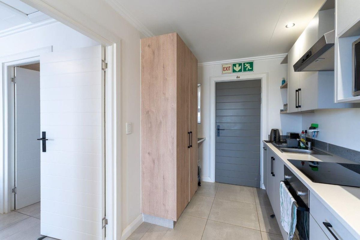 Apartment For Sale in Hansmoeskraal AH - Photo 5