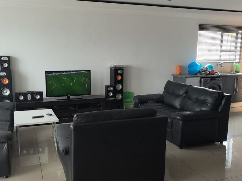 House For Sale in Emdo Park - Photo 5