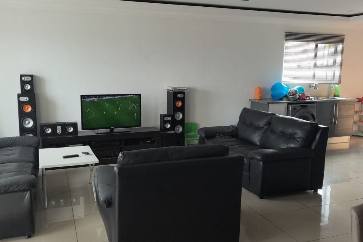 House For Sale in Emdo Park - Photo 5