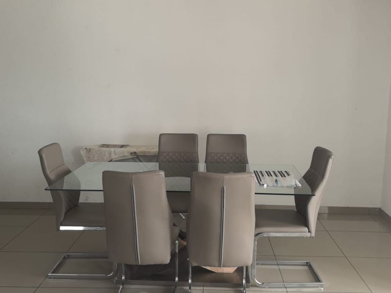 House For Sale in Emdo Park - Photo 6