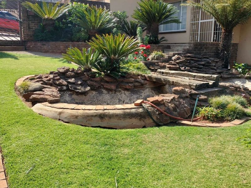 House For Sale in Helderkruin - Photo 6