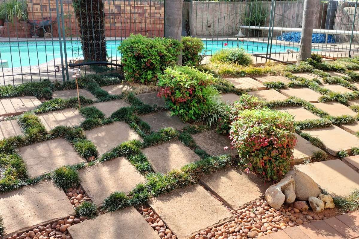 House For Sale in Helderkruin - Photo 3