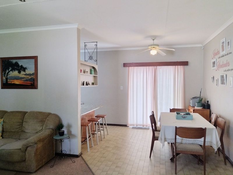 House For Sale in Villiersdorp Central - Photo 5