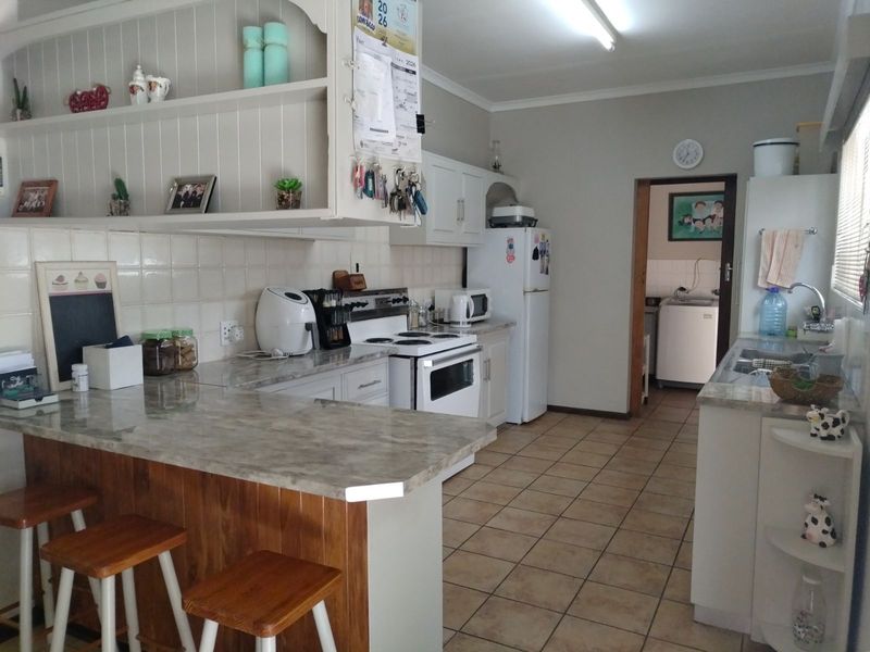 House For Sale in Villiersdorp Central - Photo 6