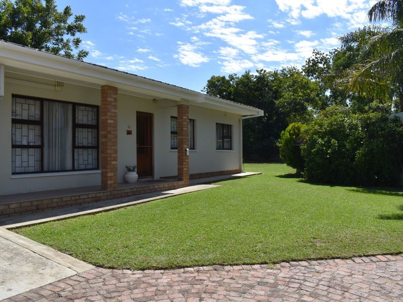 House For Sale in Villiersdorp Central - Photo 2