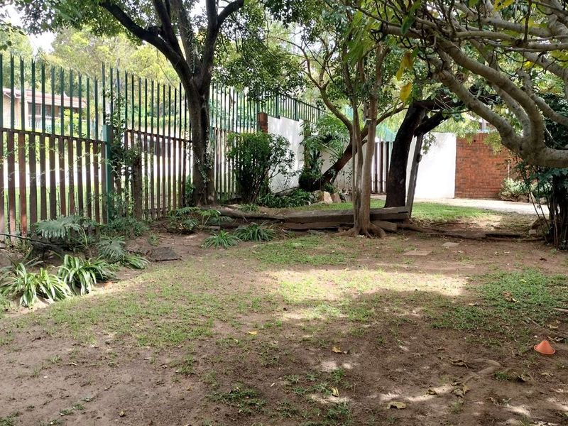 Townhouse For Sale in Constantia Kloof - Photo 8