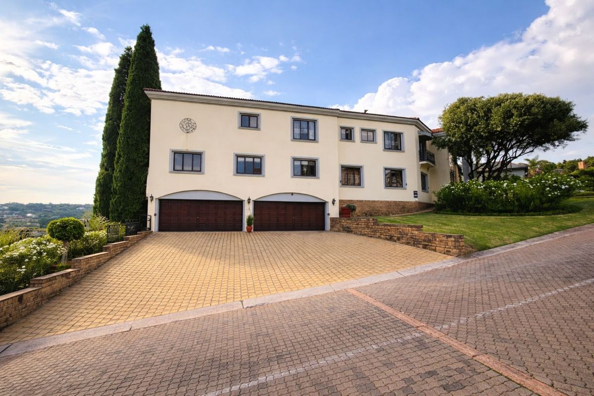 House To Rent in Waterkloof Ridge - Photo 3