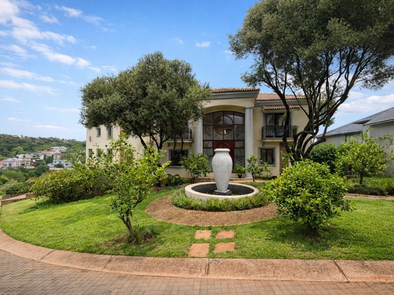 House To Rent in Waterkloof Ridge - Photo 2
