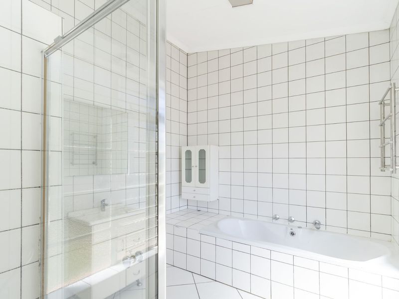 House To Rent in Melville - Photo 4