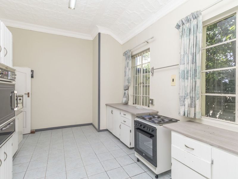 House To Rent in Melville - Photo 3