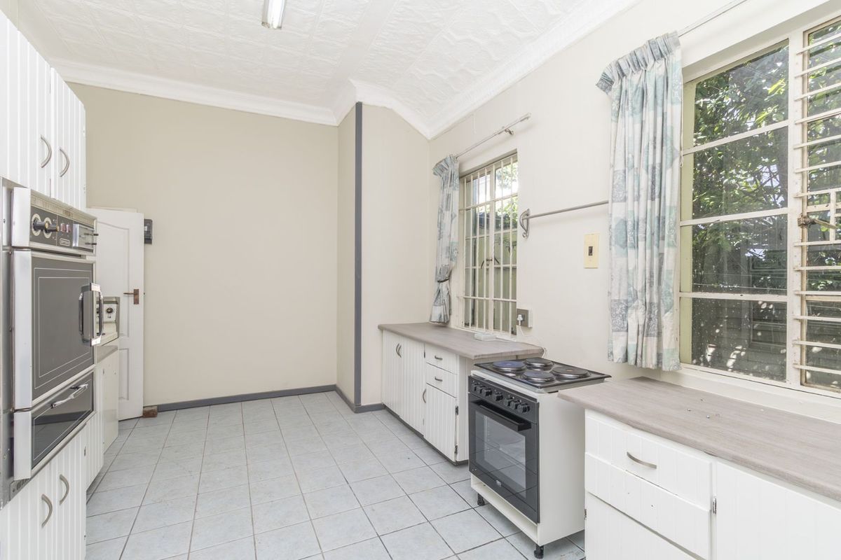 House To Rent in Melville - Photo 3