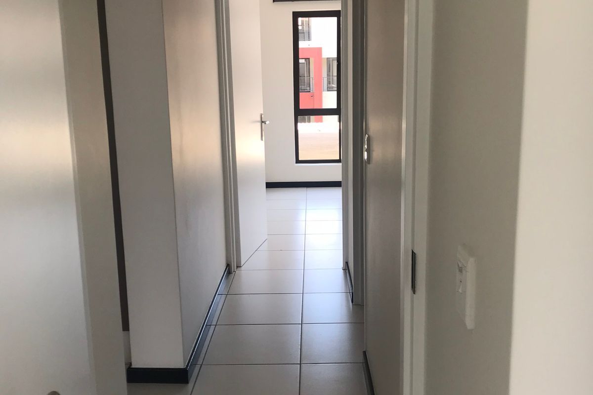 Apartment For Sale in Honeydew - Photo 5