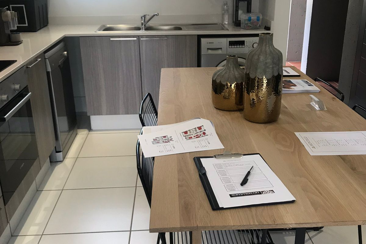 Apartment For Sale in Lonehill - Photo 3