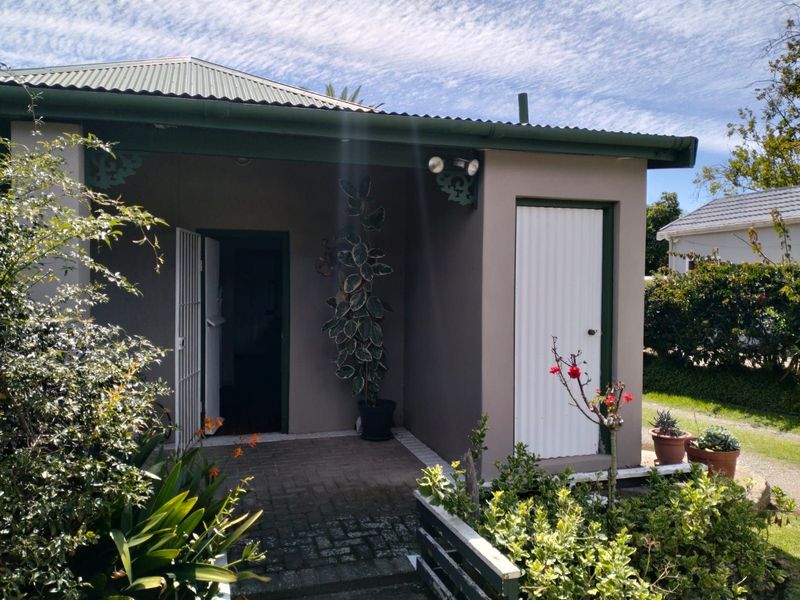 Apartment To Rent in George South - Photo 2