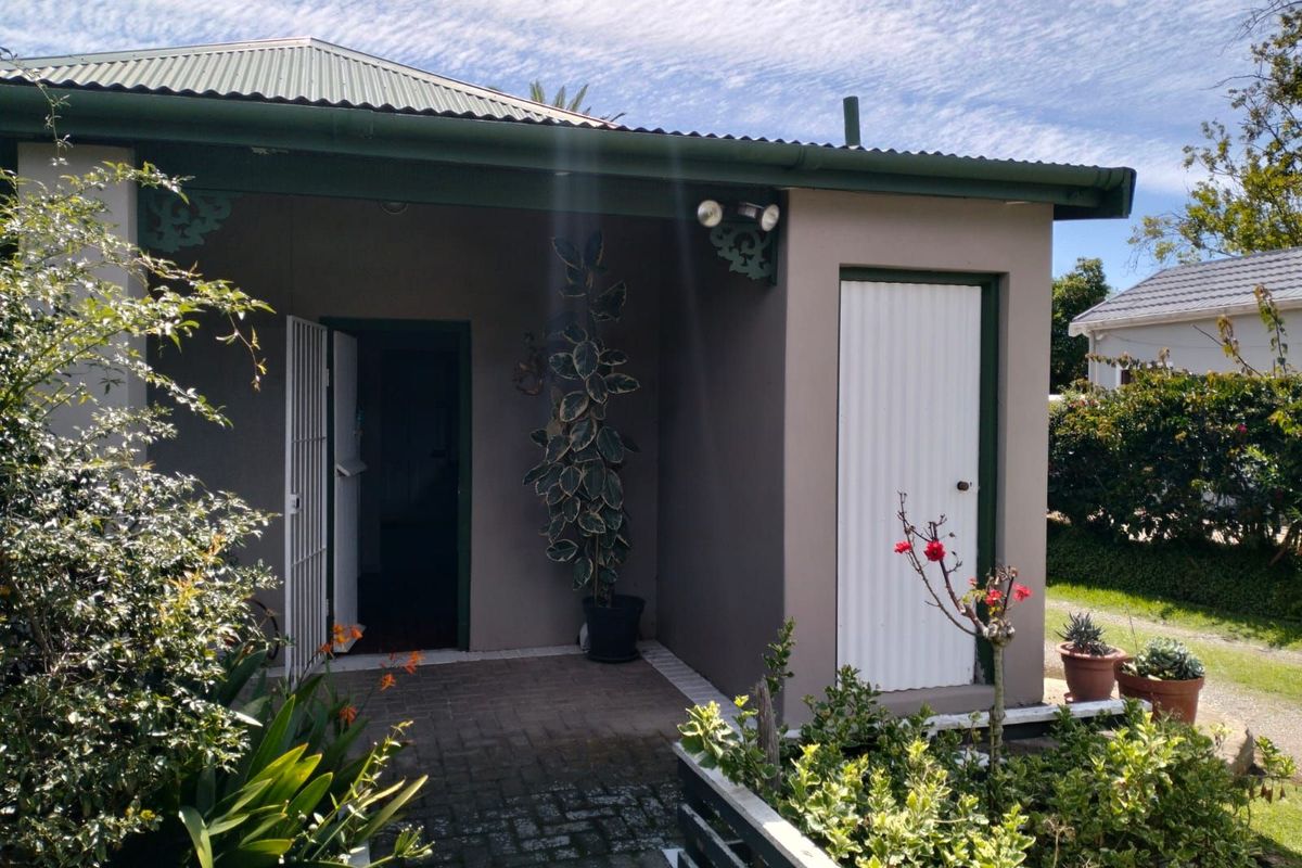 Apartment To Rent in George South - Photo 2