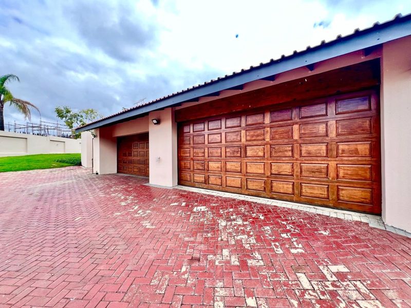 House For Sale in Gholfsig - Photo 5