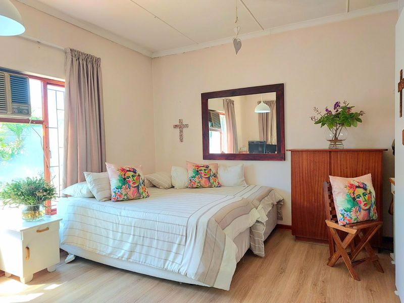House For Sale in George South - Photo 8