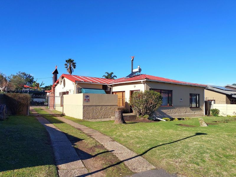 House For Sale in George South - Photo 2