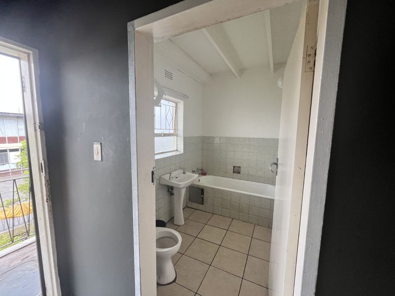 House For Sale in Windsor East - Photo 8