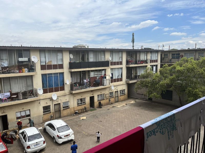 House For Sale in Windsor East - Photo 3