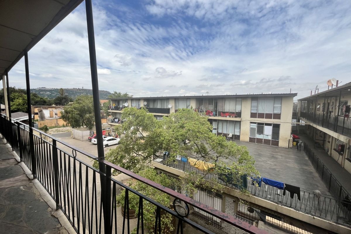 House For Sale in Windsor East - Photo 5