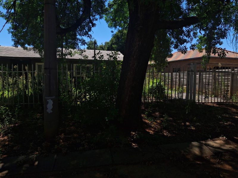 House For Sale in Songloed - Photo 3