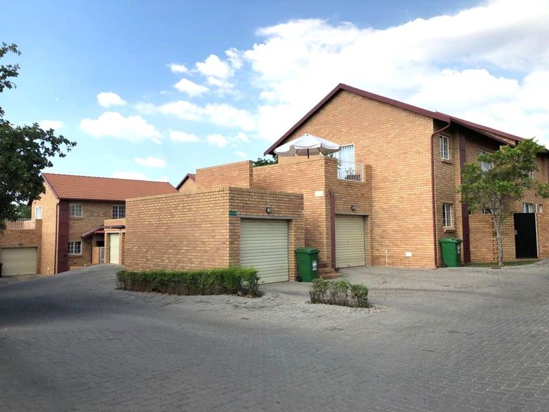 House For Sale in The Reeds - Photo 3