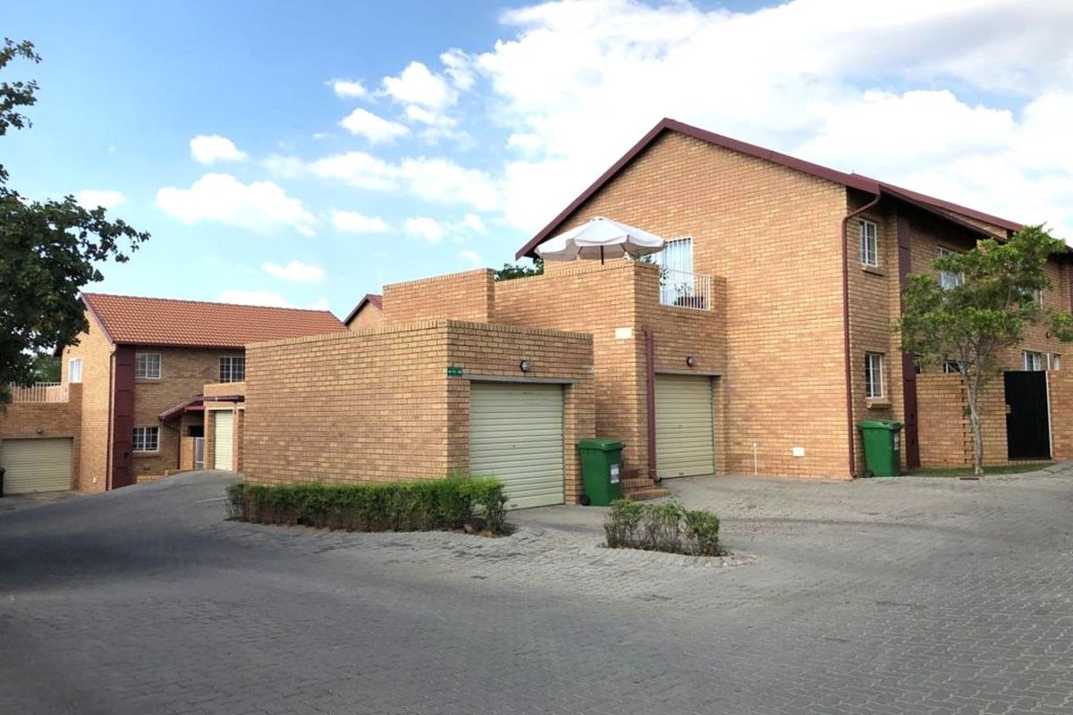 House For Sale in The Reeds - Photo 3