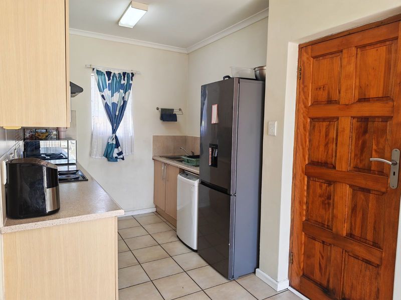 Townhouse For Sale in South End - Photo 3