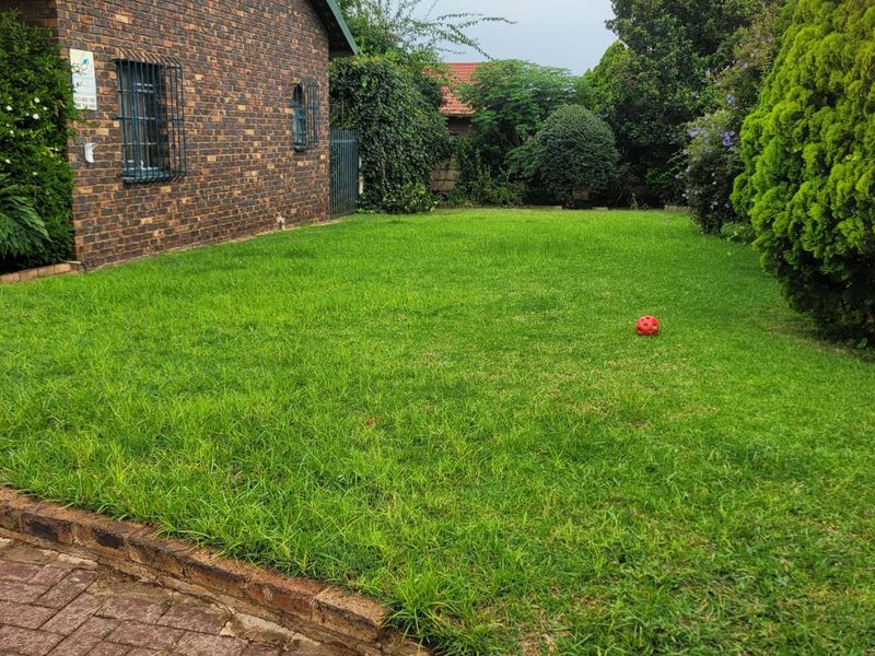 House For Sale in Tasbet Park Ext 2 - Photo 3