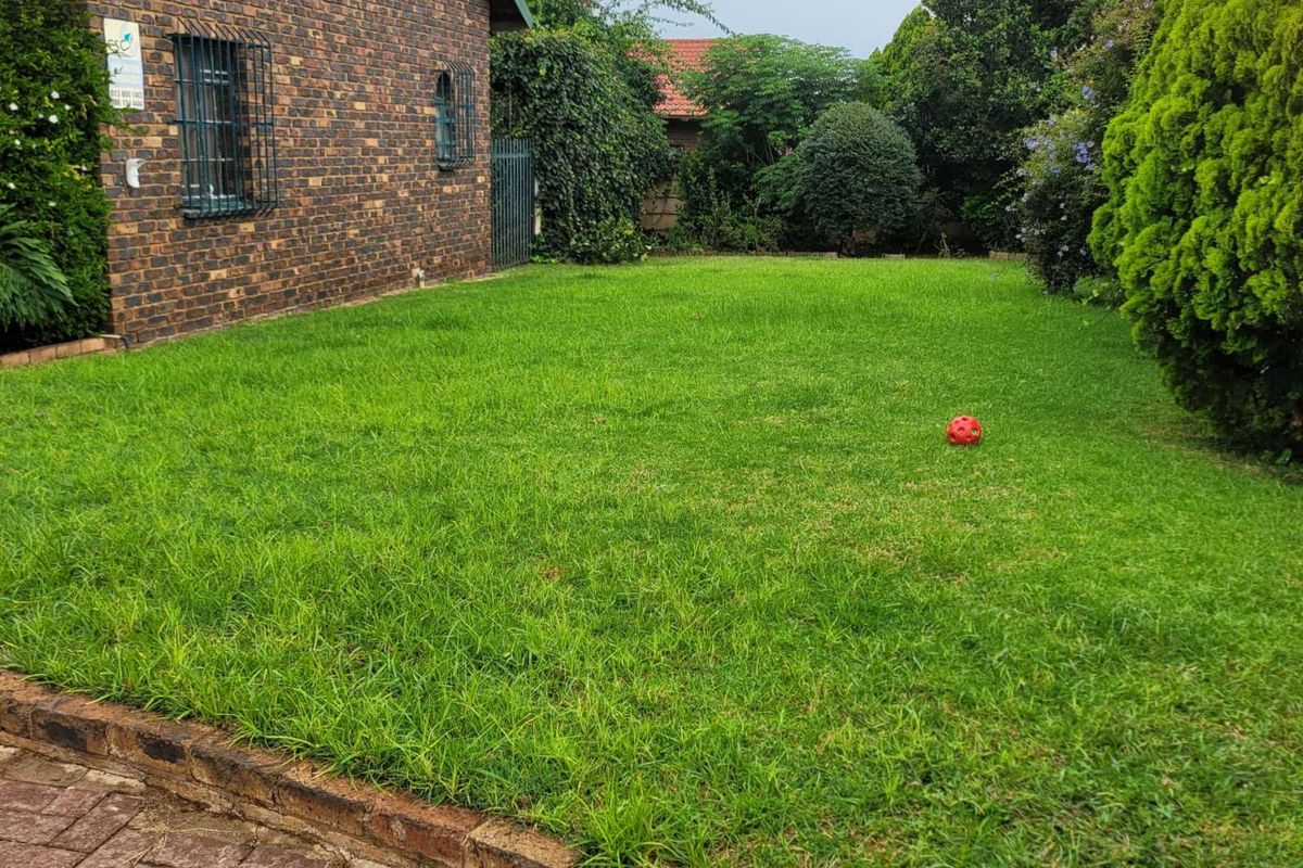 House For Sale in Tasbet Park Ext 2 - Photo 3