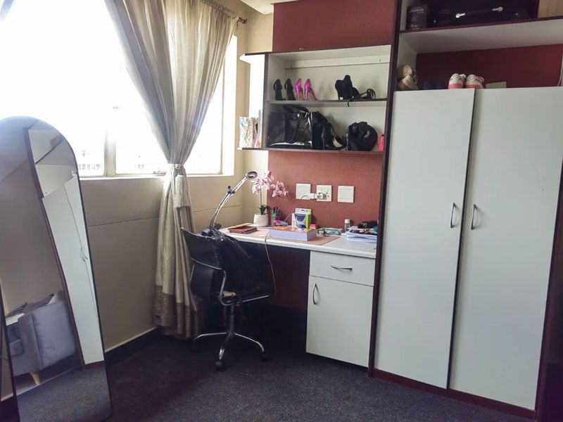 Apartment To Rent in Braamfontein - Photo 3
