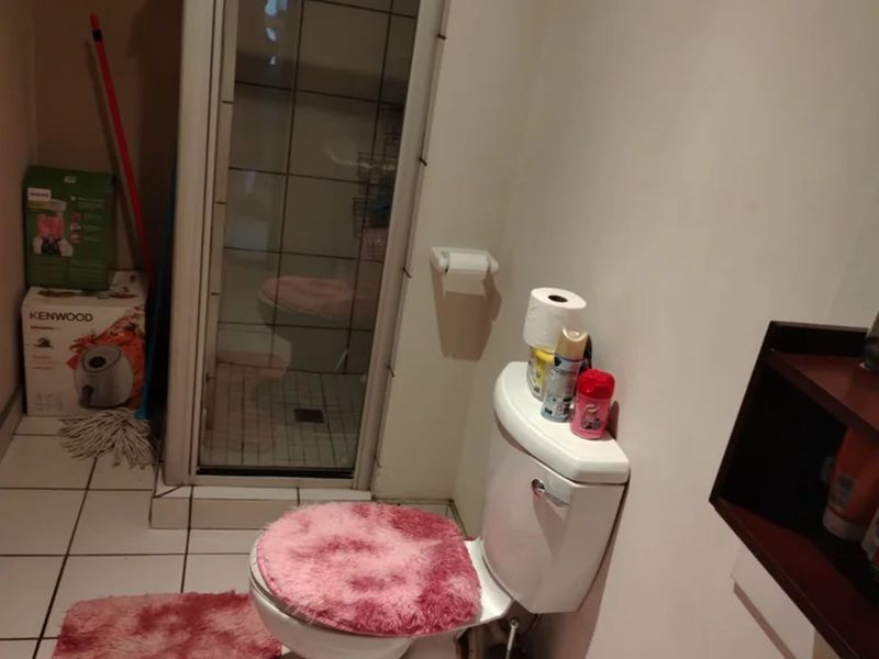 Apartment To Rent in Braamfontein - Photo 6