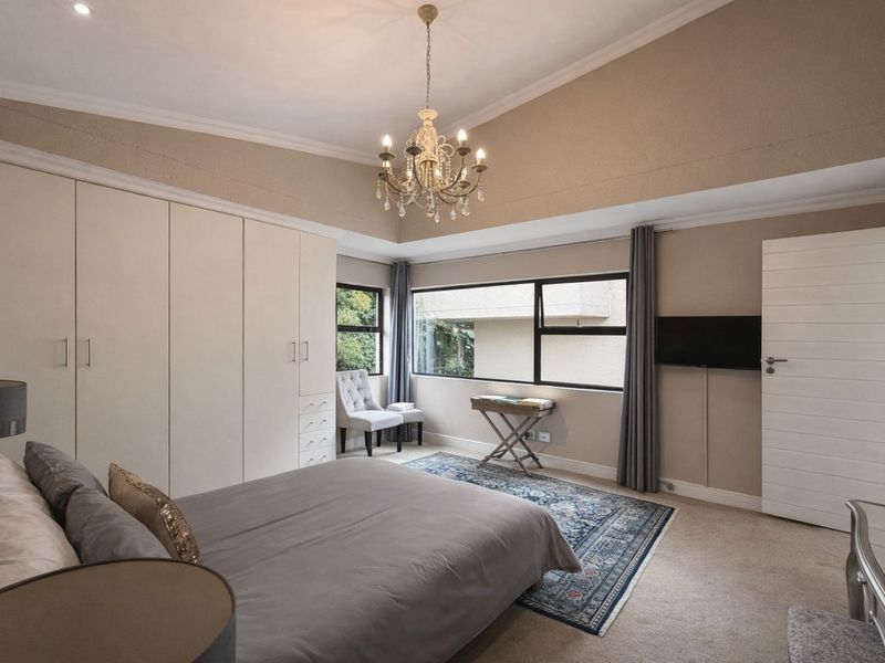 House For Sale in Benmore Gardens - Photo 8