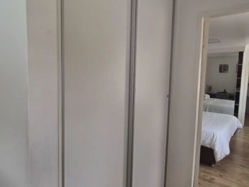 House To Rent in Parktown North - Photo 5