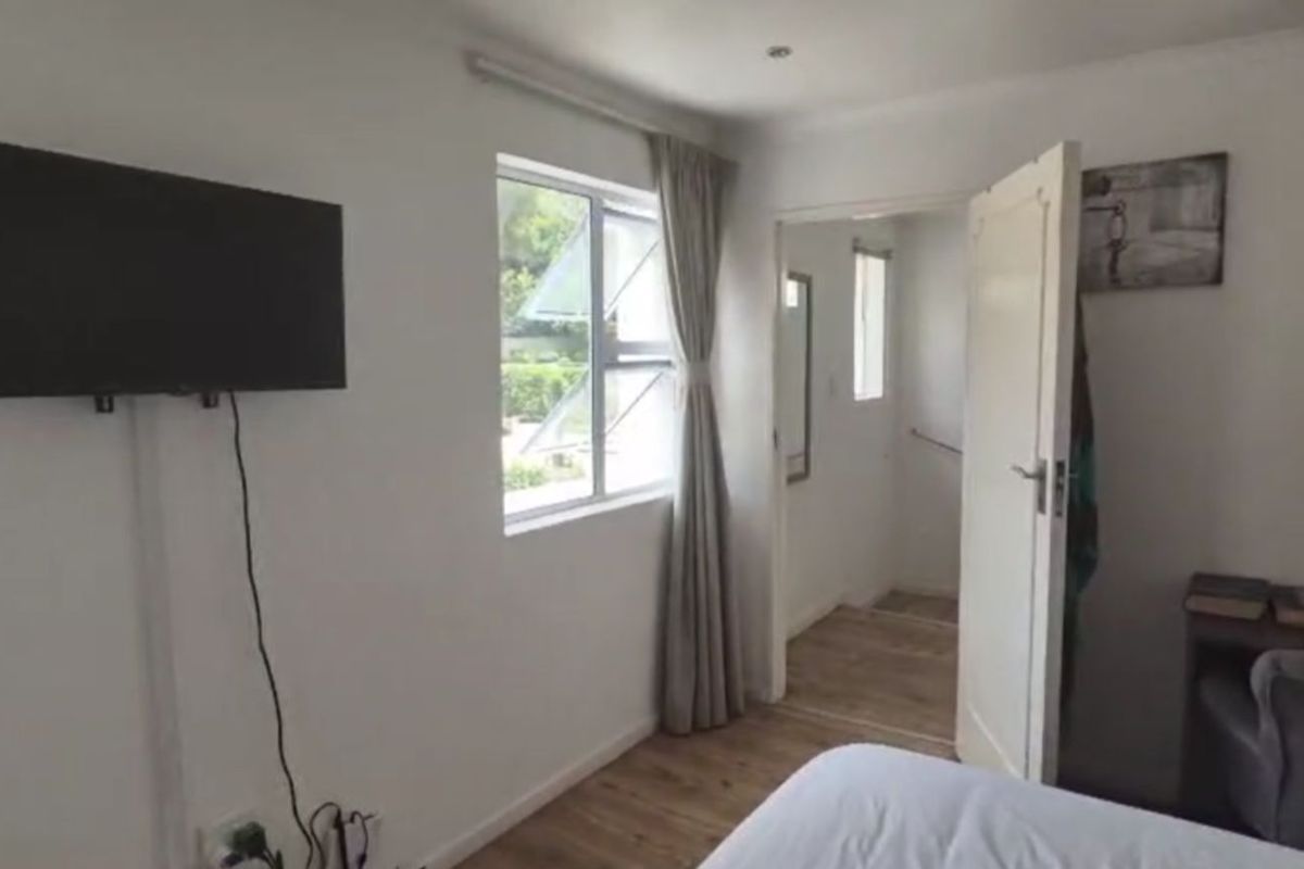 House To Rent in Parktown North - Photo 4