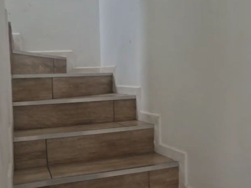 House To Rent in Parktown North - Photo 8