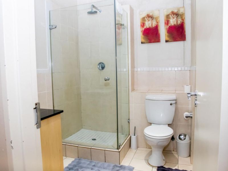 Apartment To Rent in Morningside - Photo 7