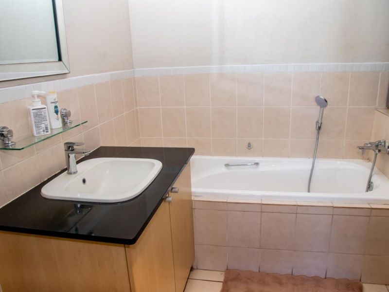 Apartment To Rent in Morningside - Photo 6