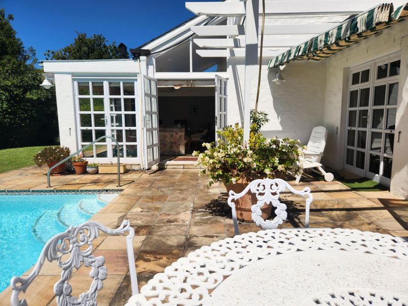 House For Sale in Constantia - Photo 5