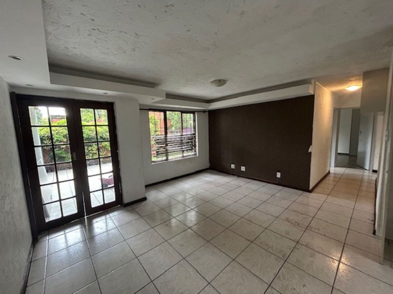 Apartment For Sale in Bryanston - Photo 10