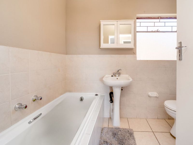 Apartment For Sale in Honeydew Grove - Photo 8