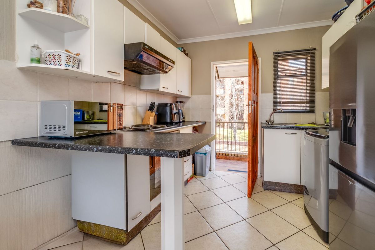 Apartment For Sale in Honeydew Grove - Photo 4