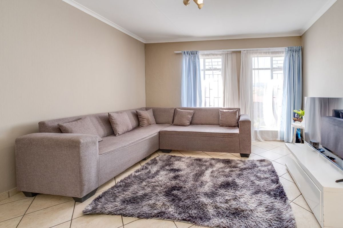 Apartment For Sale in Honeydew Grove - Photo 3