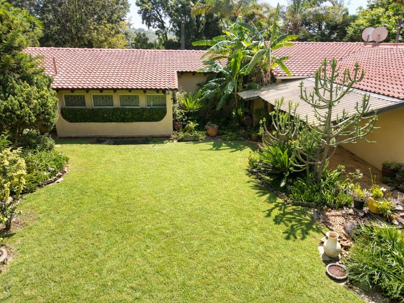 House For Sale in Weltevreden Park - Photo 3
