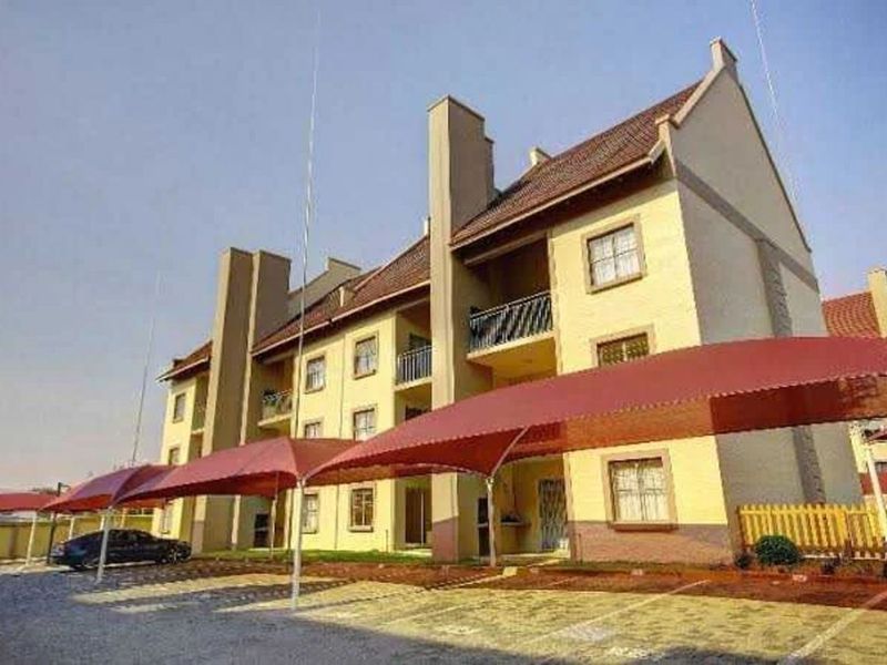 Apartment For Sale in Northgate - Photo 6